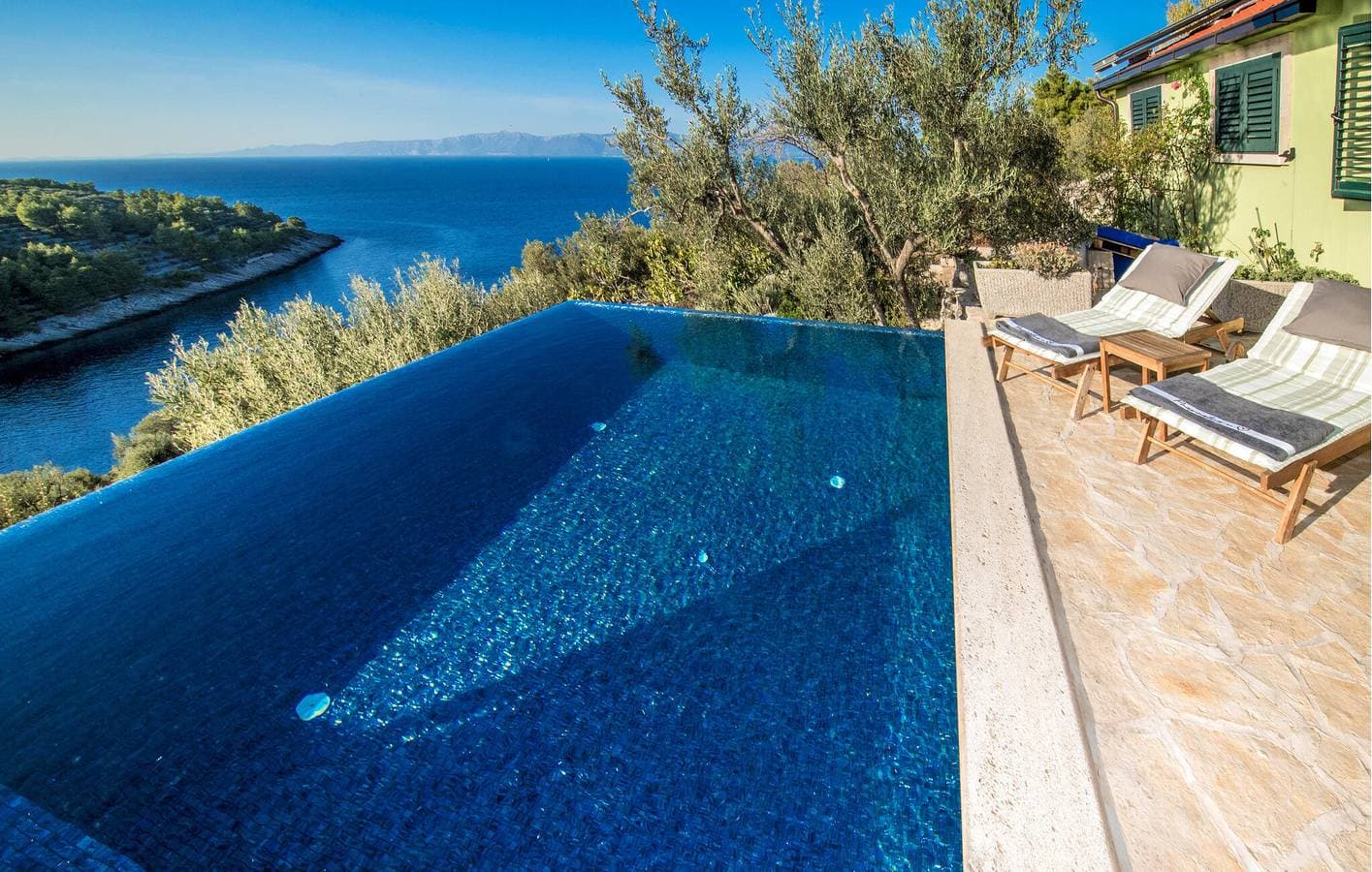 Foto 9 von 30: Urlaub am Meer: Gemütliche Ferienwohnung mit Pool, Terrasse und Parkplatz