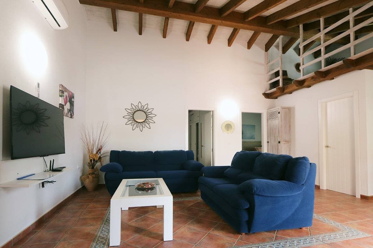 Foto 3 von 21: Casa Los Pinos Torre Roche - Andalusisches Cortijo mit viel Komfort und eingezäuntem Pool