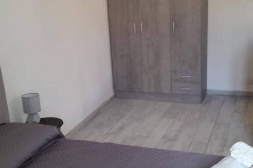 Foto 6 von 14: Civic 10 II Spacious studio apartment with terrace above at Sassari Center