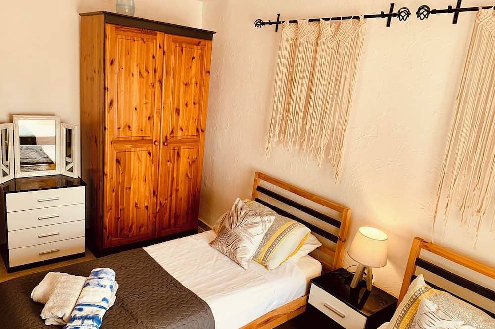 Foto 4 von 30: Villa Casa Hermosa in Los Banos De Fortuna, friedlich, ruhig mit eigenem Pool