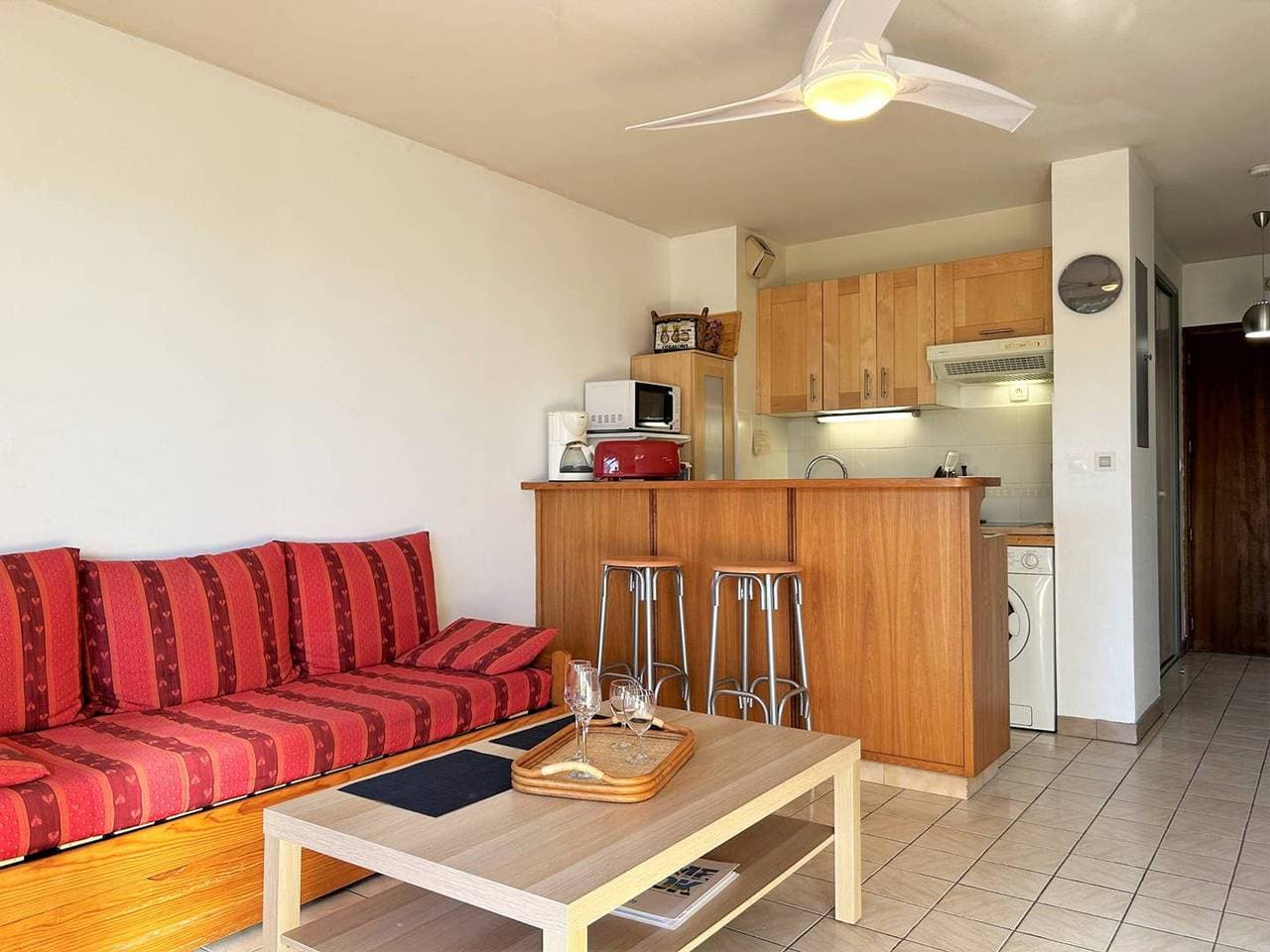 Foto 6 von 20: Studio mit Klimaanlage, Terrasse und Parkplatz nahe am Strand