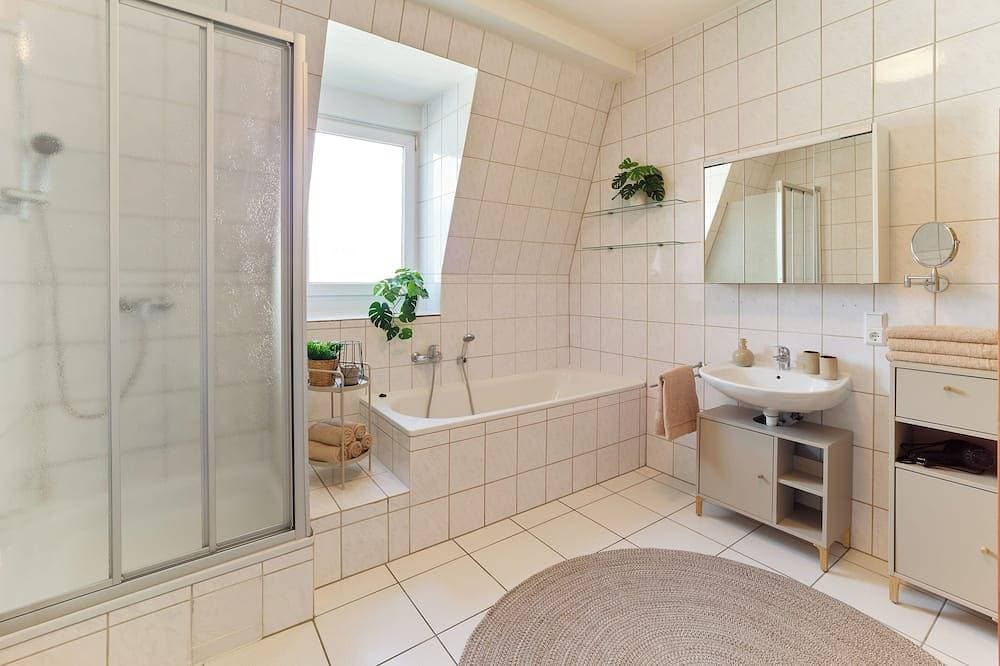 Foto 5 von 16: Zentral & geräumig – Apartment für 6 Personen im Zentrum von Trier