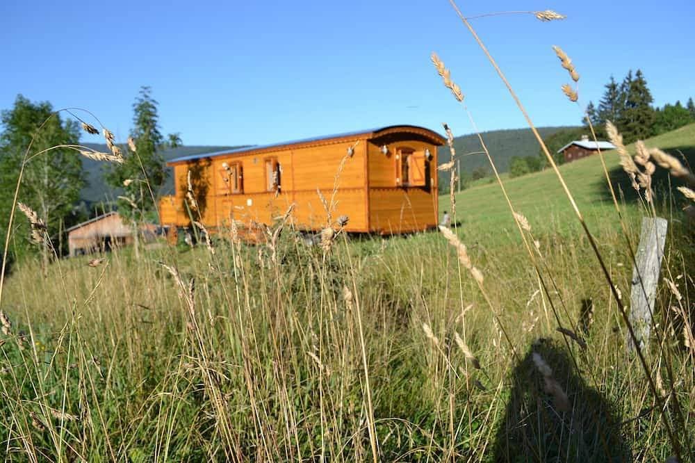 Foto 12 von 28: Mieten Sie einen komfortablen Holzanhänger auf dem Bauernhof am Vercors