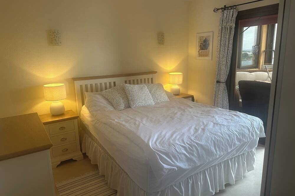 Foto 3 von 30: Stunning 2 Schlafzimmer Penthouse (Flachbau) Rechts neben Strand / Fab Ansichten