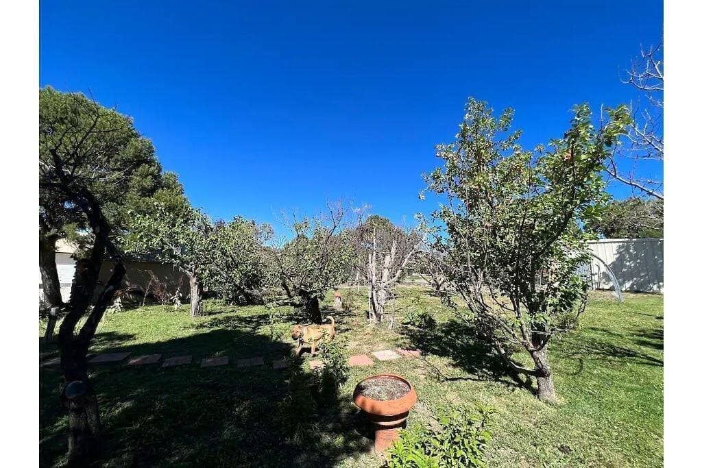 Foto 5 von 43: Home on the mesa’s edge the Proverbial Million Dollar View, jacuzzi and orchard