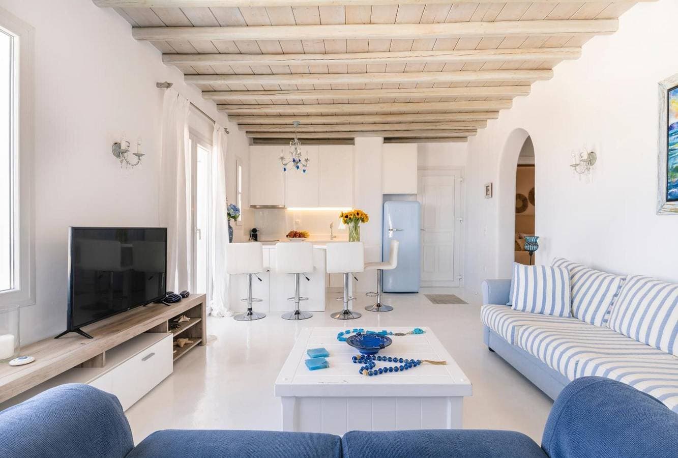 Foto 7 von 43: Margarita House Ornos – Stilvolles Haus mit Meerblick und Nähe zum Strand