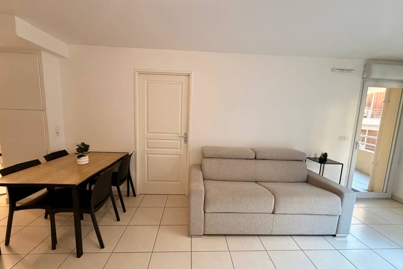 Foto 3 von 10: Ferienwohnung für 4 Personen mit Balkon