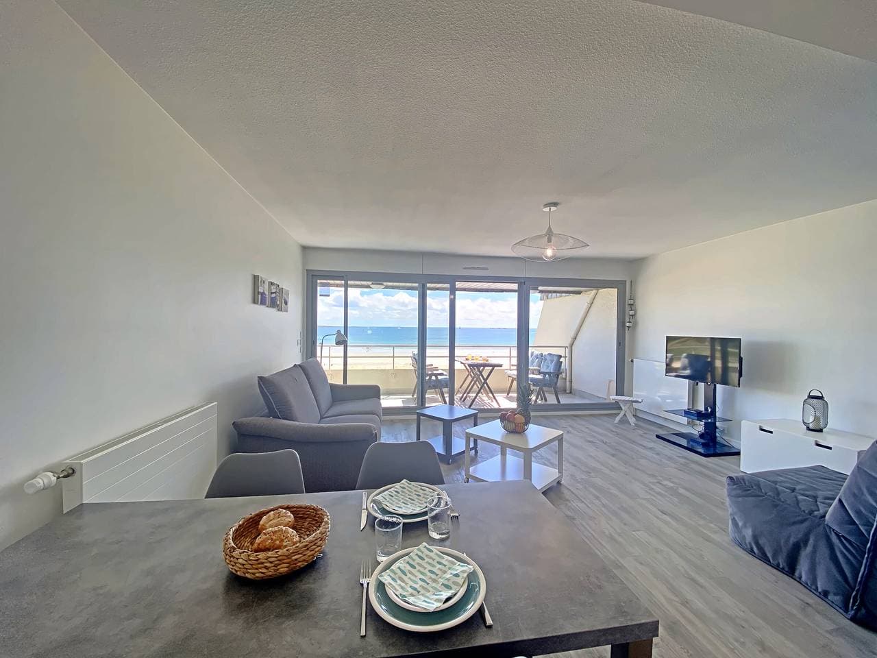 Foto 5 von 24: Geräumiges Studio mit Terrasse, Meer und Geschäfte 700m, privater Parkplatz, WLAN inklusive
