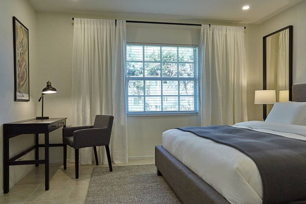 Foto 11 von 35: 1Br Luxury Suite # 2 am Ocean Drive, nur wenige Schritte vom Strand entfernt