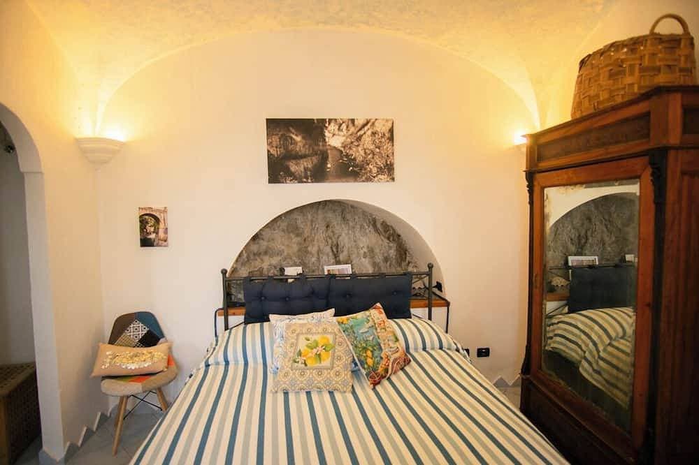 Foto 2 von 26: Gemütliches Ferienhaus am Meer. 2 Pax, in einer natürlichen Klippe