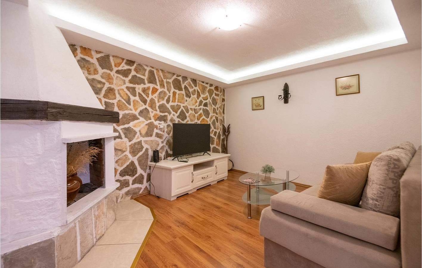 Foto 4 von 29: Gemütliche Ferienwohnung mit Terrasse, WLAN und Parkplatz in der Nähe der Küste von Makarska