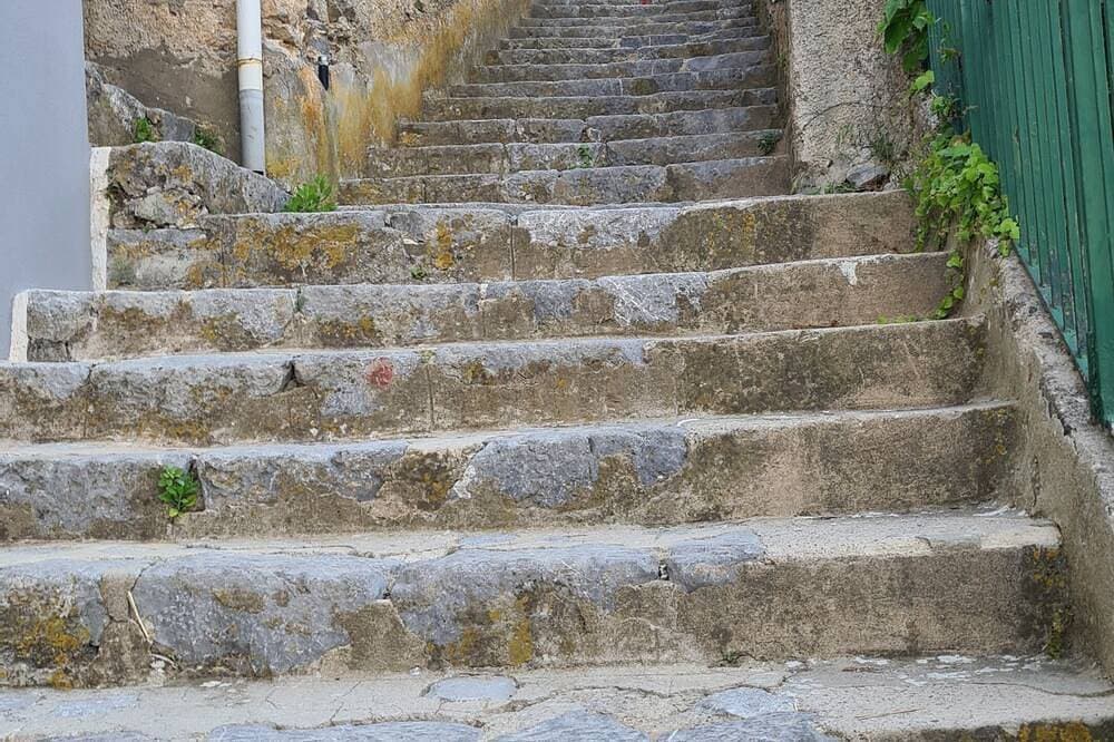 Foto 7 von 17: The little tower of Minuta - Allegro con Brio - retreat on the Amalfi Coast