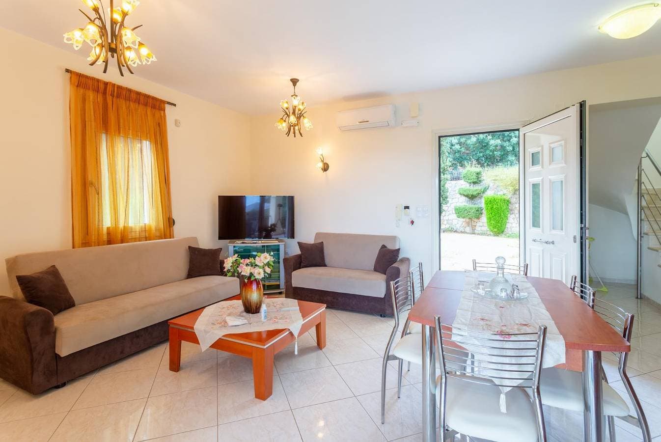 Foto 11 von 30: Villa für 6 Personen mit Garten