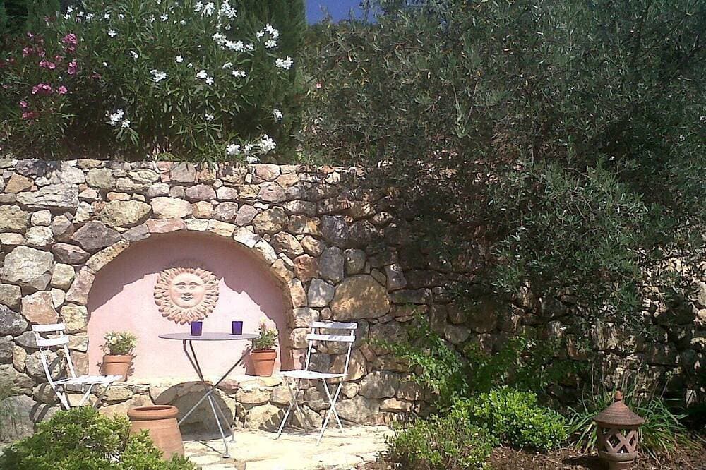 Foto 8 von 16: Cottage mit privatem Pool