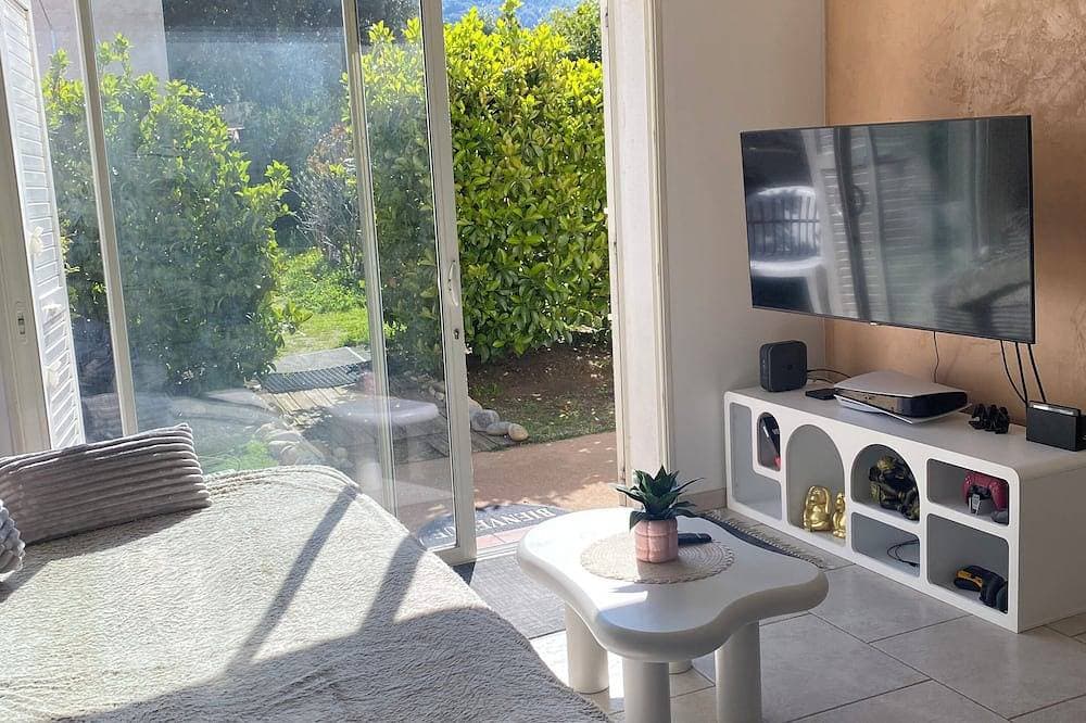 Appartement à 10 minutes de Calvi et proche du départ du Gr 20. 1