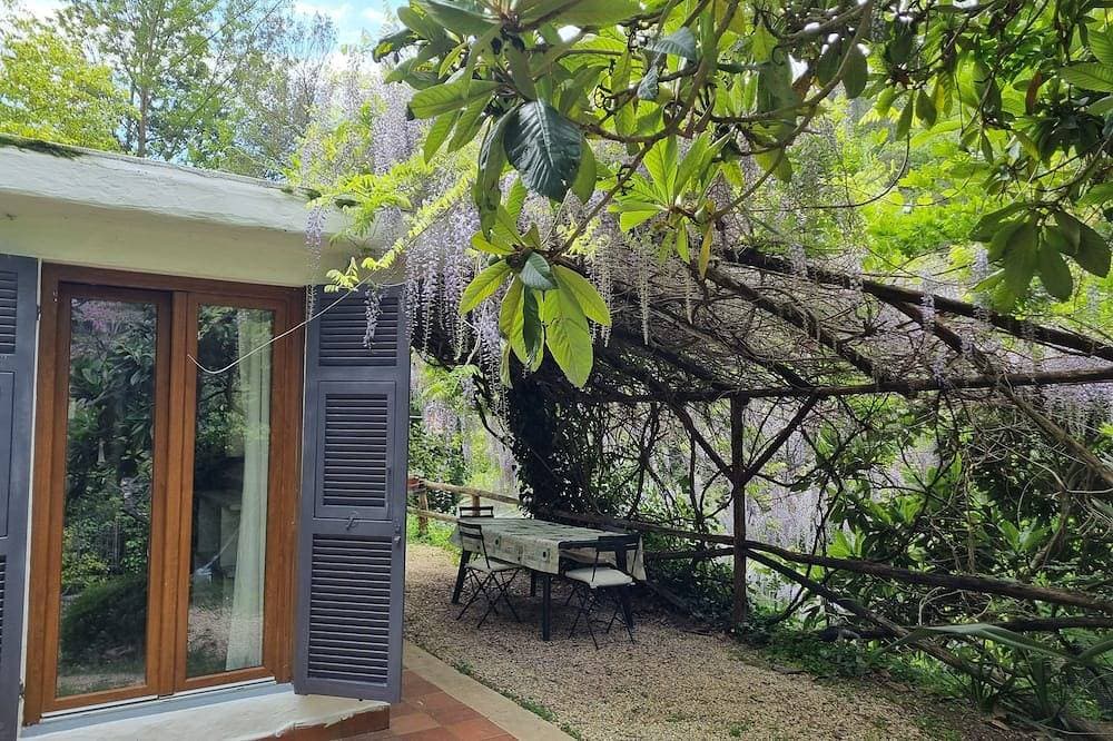 Bikers cottage in the woods 5 minutes from the sea, 1