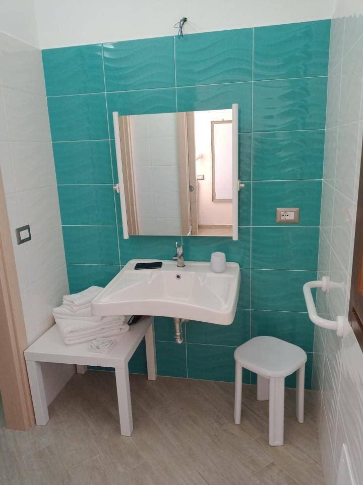 Foto 13 von 21: Double Room - Disability Access
