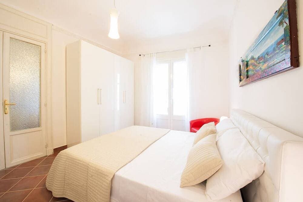 Foto 2 von 9: Palazzo Cammarata (Gebäude Ende des achtzehnten Jahrhunderts) Dreizimmerwohnung mit großem Wohnzimmer