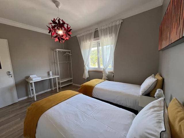 Foto 3 von 11: Double or Twin Room with Pool View