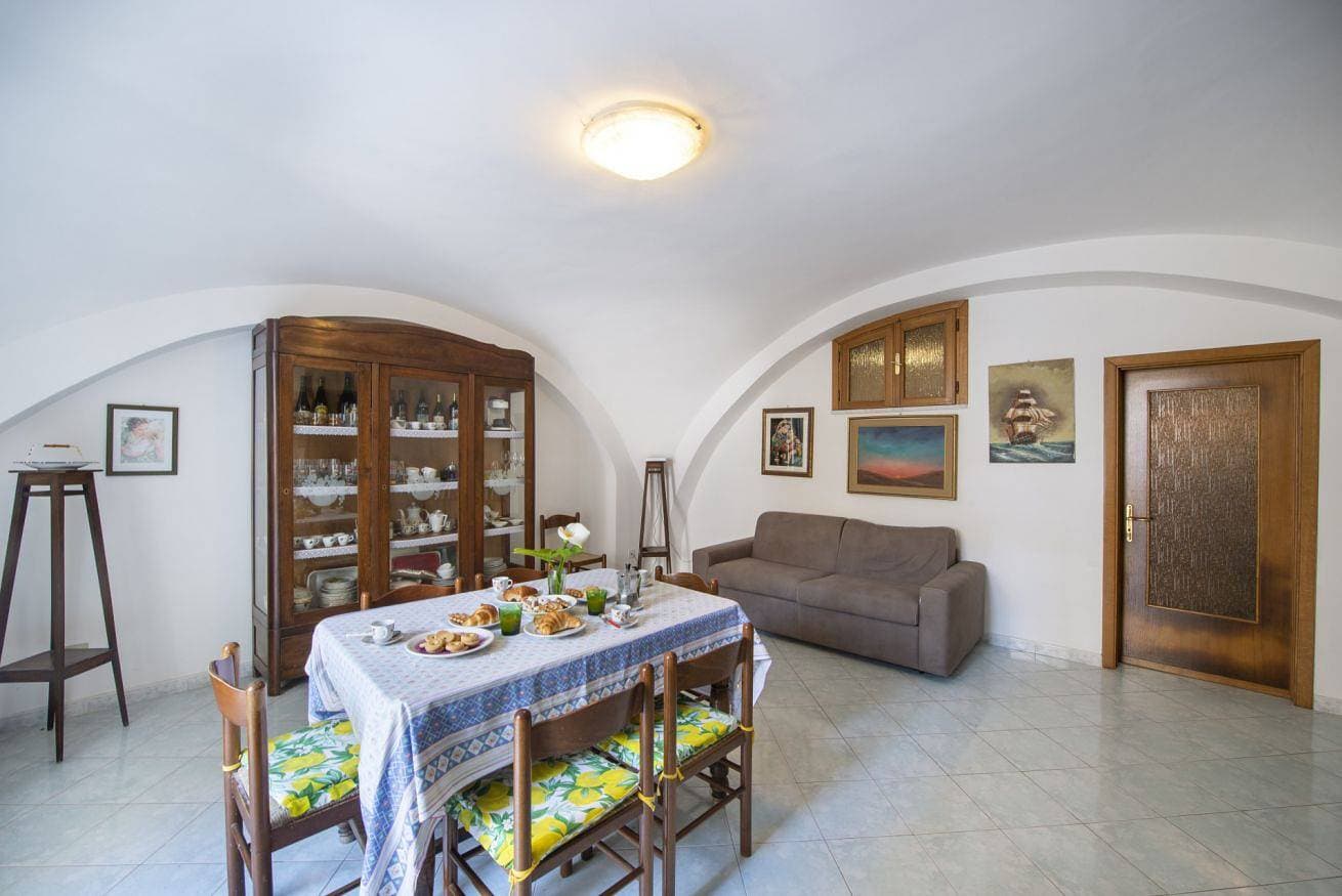 Foto 9 von 17: Ferienwohnung für 4 Personen mit Balkon/Terrasse
