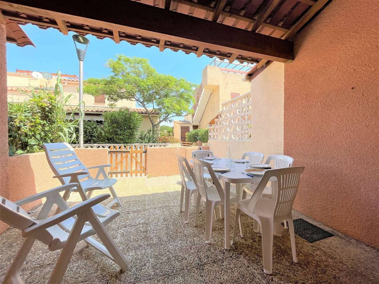 Foto 9 von 17: Haus mit Mezzanin 5 Betten nahe Strand, Parkplatz, Pool