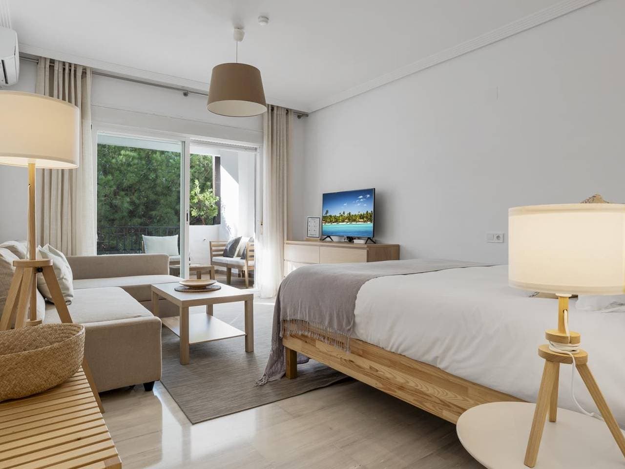 Foto 2 von 33: Ferienwohnung für 2 Personen mit Garten