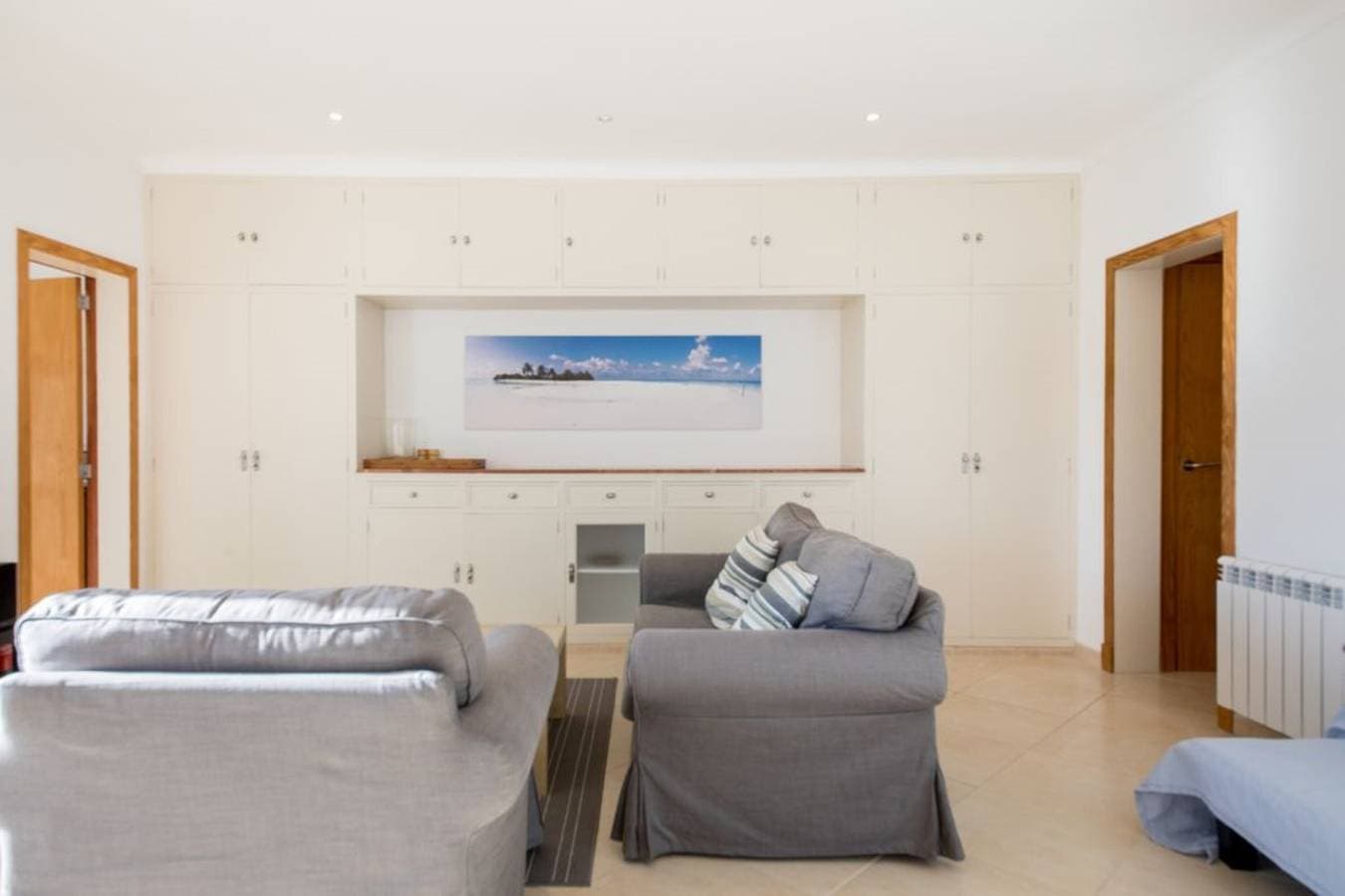 Foto 9 von 18: Ferienwohnung Ponent mit Meerblick, Bergblick, Balkon, Terrasse & Pool
