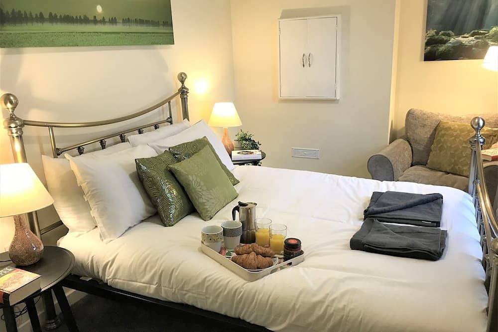 Ferienhaus-Komfort-Eigenes Badezimmer-Strassenblick 1