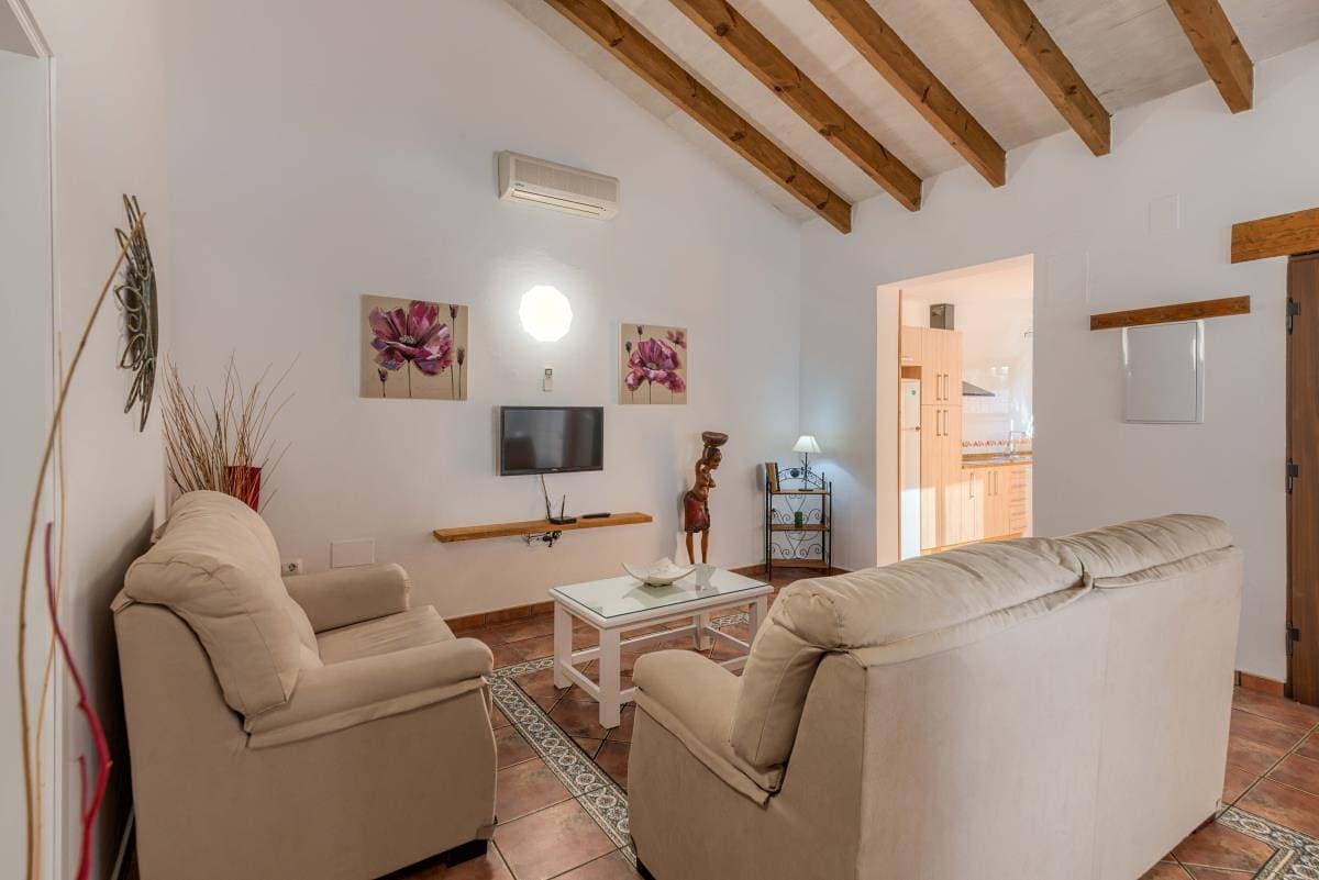 Foto 12 von 18: Casa Los Pinos Torre Atalaya - Andalusisches Cortijo mit viel Komfort und eingezäuntem Pool
