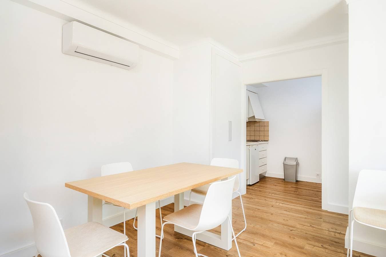 Foto 5 von 26: Ferienwohnung 'Apartament Massanet 1b' mit Balkon, WLAN und Klimaanlage