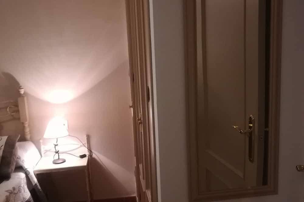 Foto 3 von 30: Wohnung im Zentrum von Frigiliana. 50 m von der Plaza 3 Culturas entfernt.