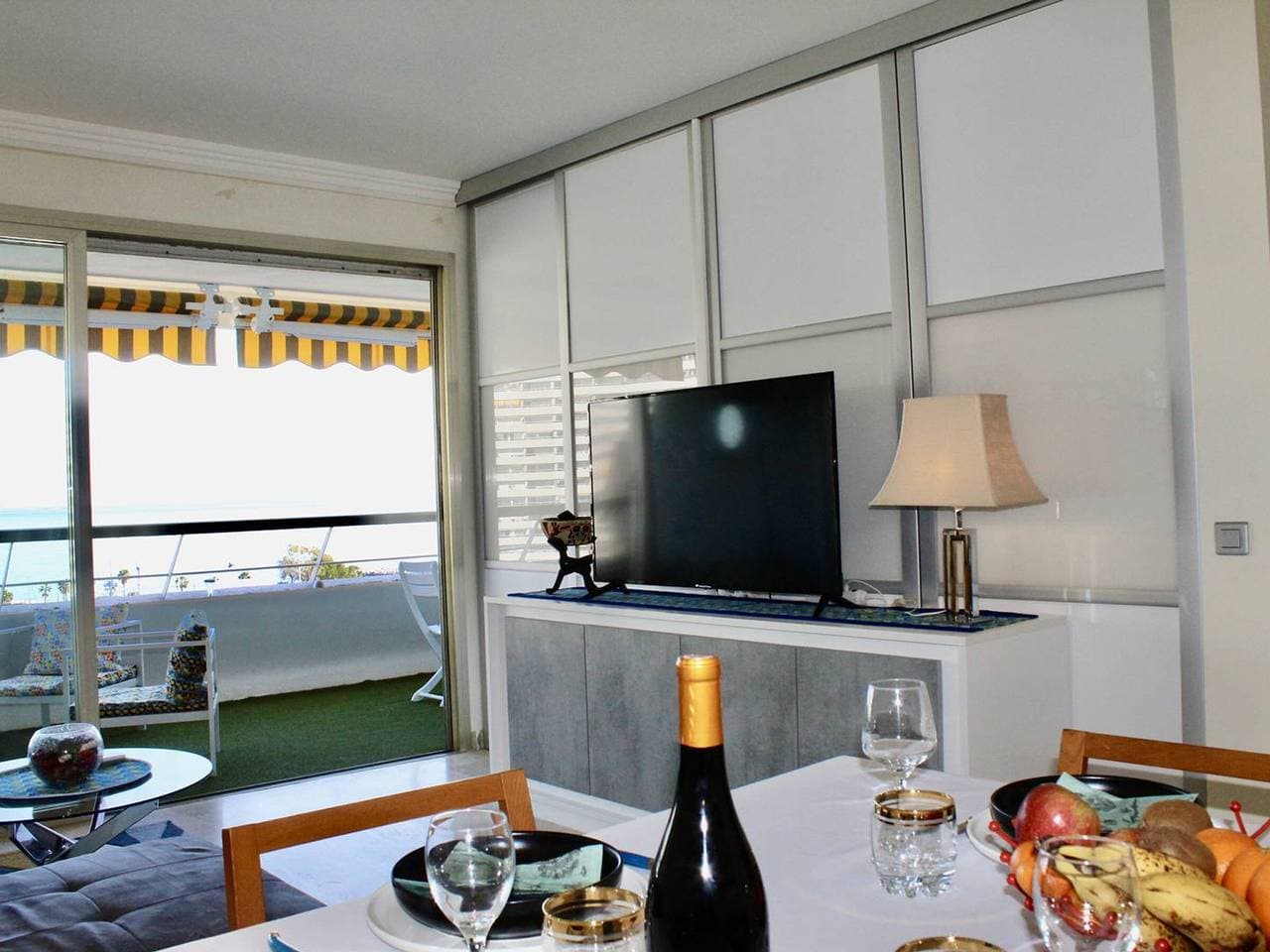 Foto 6 von 26: 3-Zimmer-Wohnung mit Terrasse, 4 Betten, Klimaanlage, Villeneuve-Loubet Strand