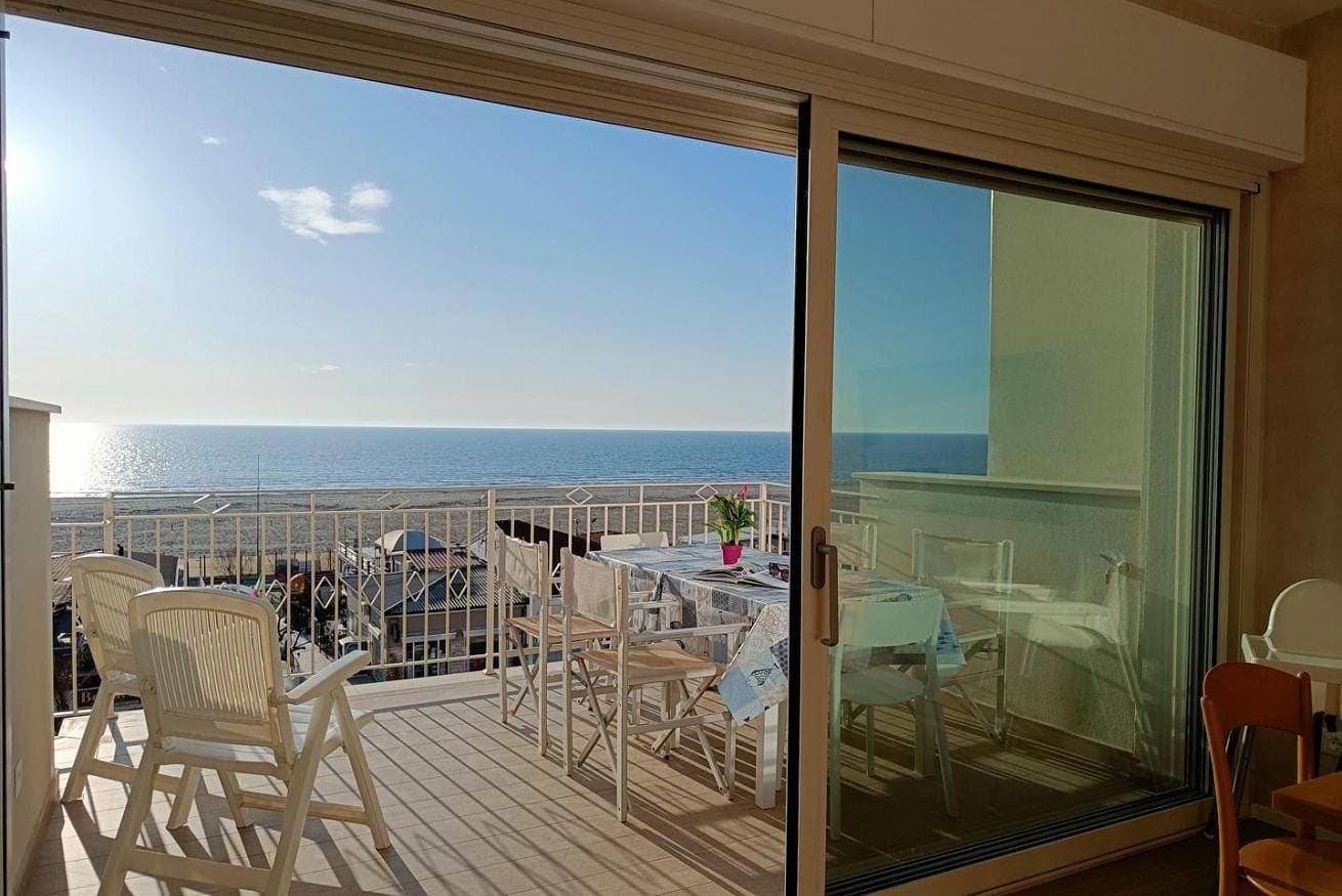 Foto 2 von 30: Ferienwohnung für 4 Personen mit Balkon/Terrasse