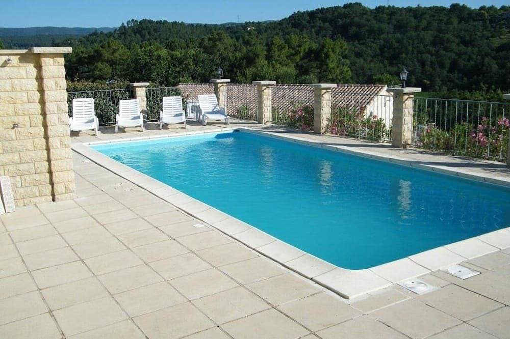 Ferienhaus mit Pool in der Domäne von Escafoulin 1
