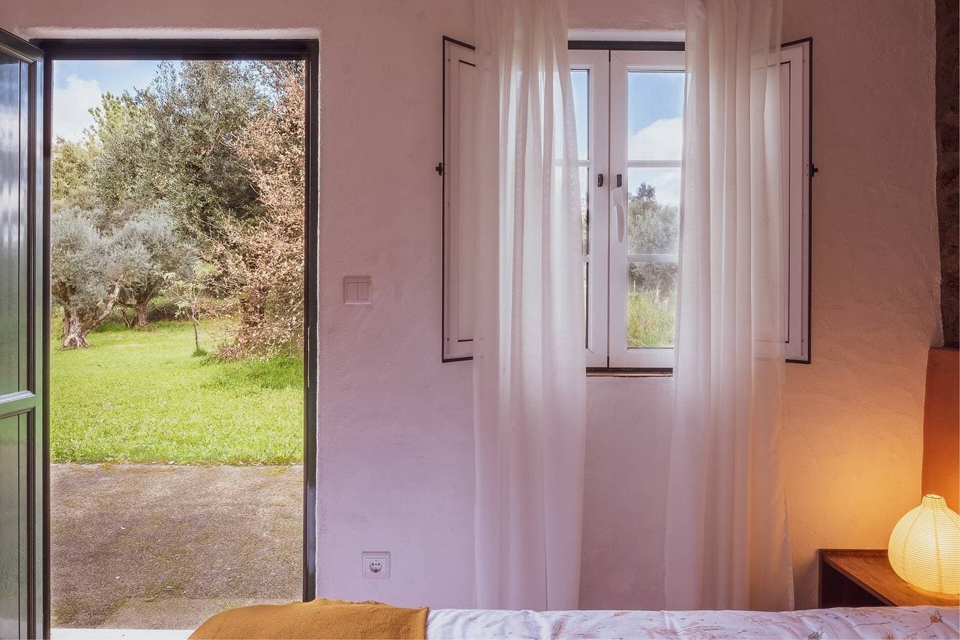 Foto 11 von 24: Landhaus 'Vale do Espinheiro' mit Seeblick, privatem Garten und WLAN