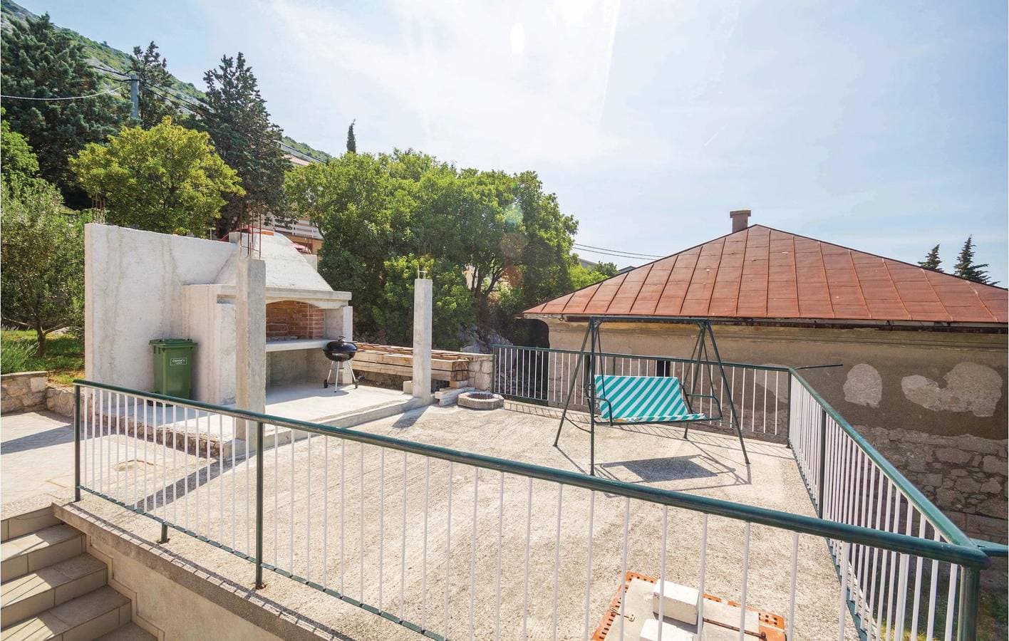 Foto 13 von 27: Charmantes Apartment mit Meerblick, Terrasse, Parkplatz und Zugang zum Strand