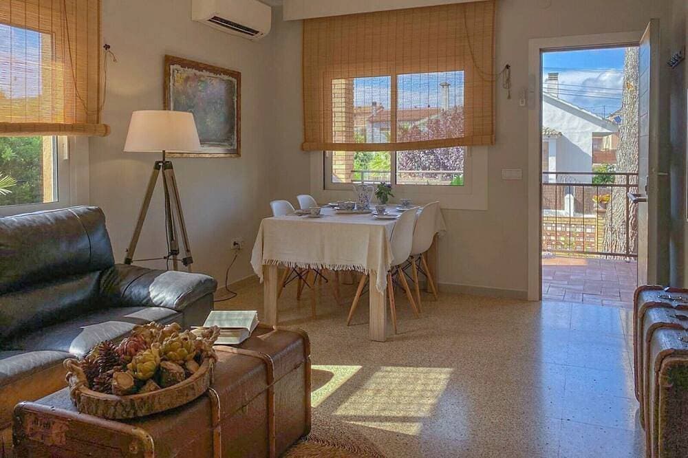Foto 10 von 30: Ferienhaus 'California Relax bei Sitges' mit privatem Pool, WLAN & Klimaanlage
