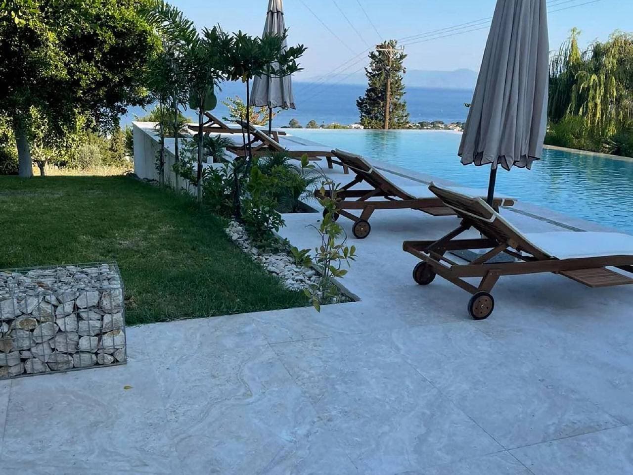Foto 11 von 40: Villa in Patras mit Pool am Strand