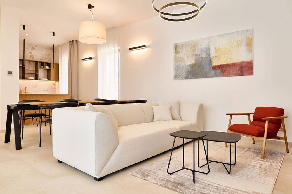 Foto 13 von 30: Gemütliche Wohnung in einem Ferienhaus mit  W-Lan, privatem Pool, TV, Terrasse, Haustiere erlaubt