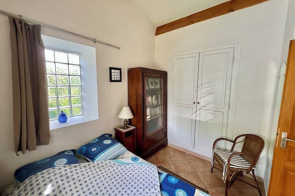 Foto 2 von 12: Escape to Provence: a charming cottage in the heart of olive groves