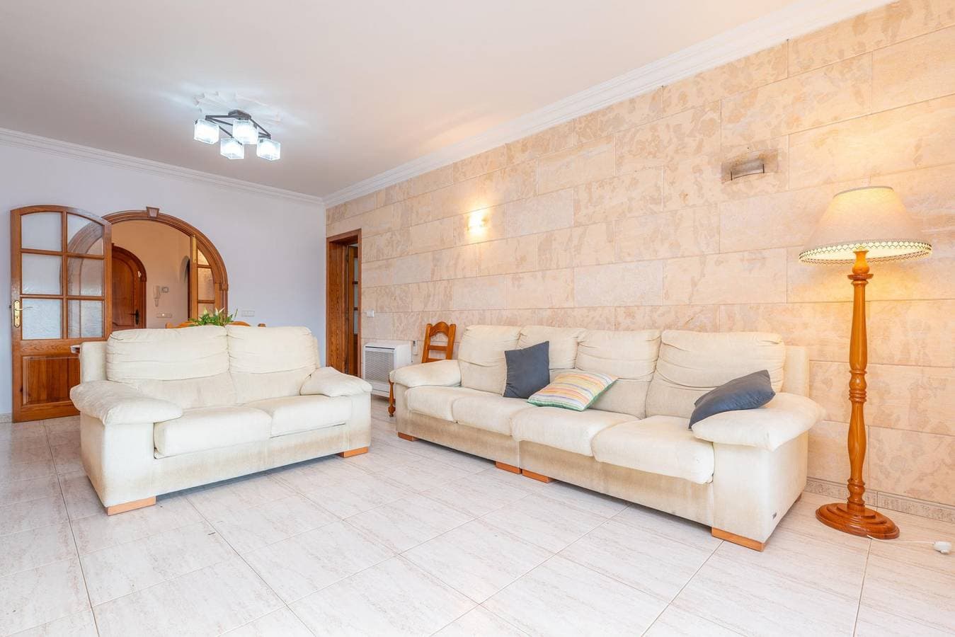 Foto 12 von 41: Villalonga - Schöne Villa mit privatem Pool und kostenloses WLAN