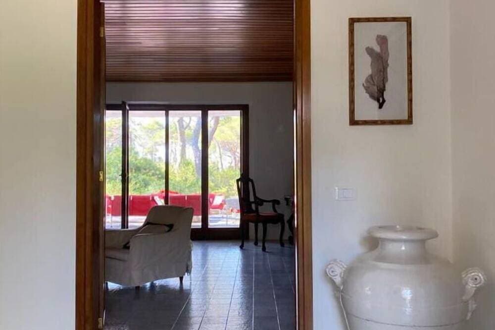 Foto 5 von 30: Villa in Roccamare mit 6 Schlafzimmern 14 Schlafplätzen