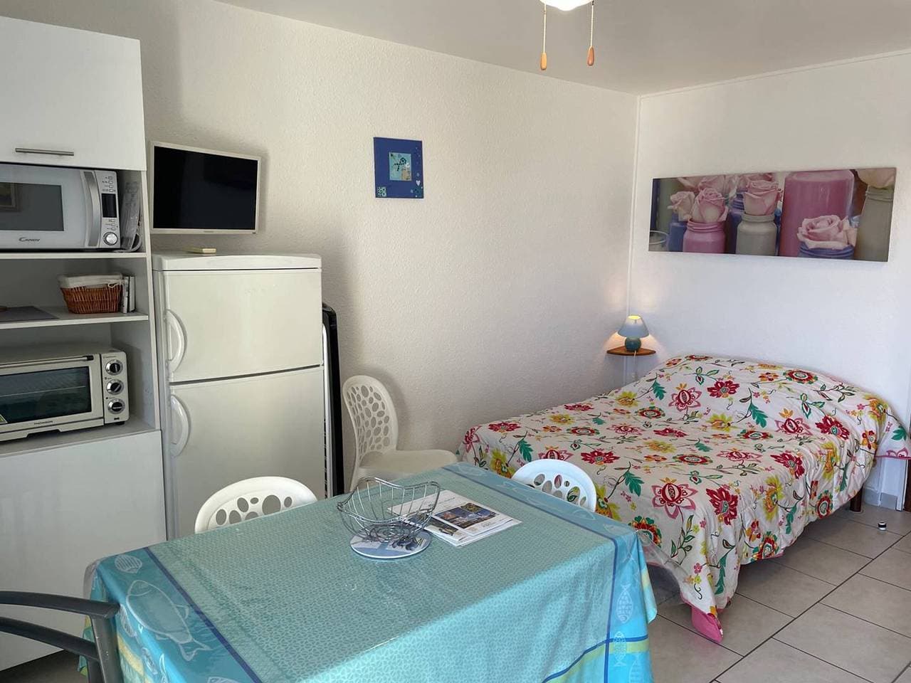 Foto 9 von 12: Gemütliches Studio für 2, 50m vom Strand mit Teichblick