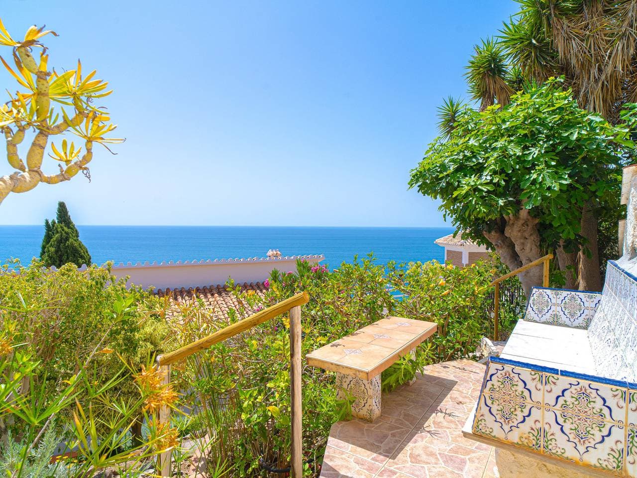 Foto 2 von 36: Exklusive Villa mit privatem Pool, Klimaanlage und Parkplatz nahe Nerja