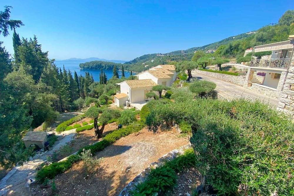 Foto 8 von 30: N-E Küste / Paleopetres Kalami Luxussuite Kvi / 200m vom Strand / Meerblick / Pool