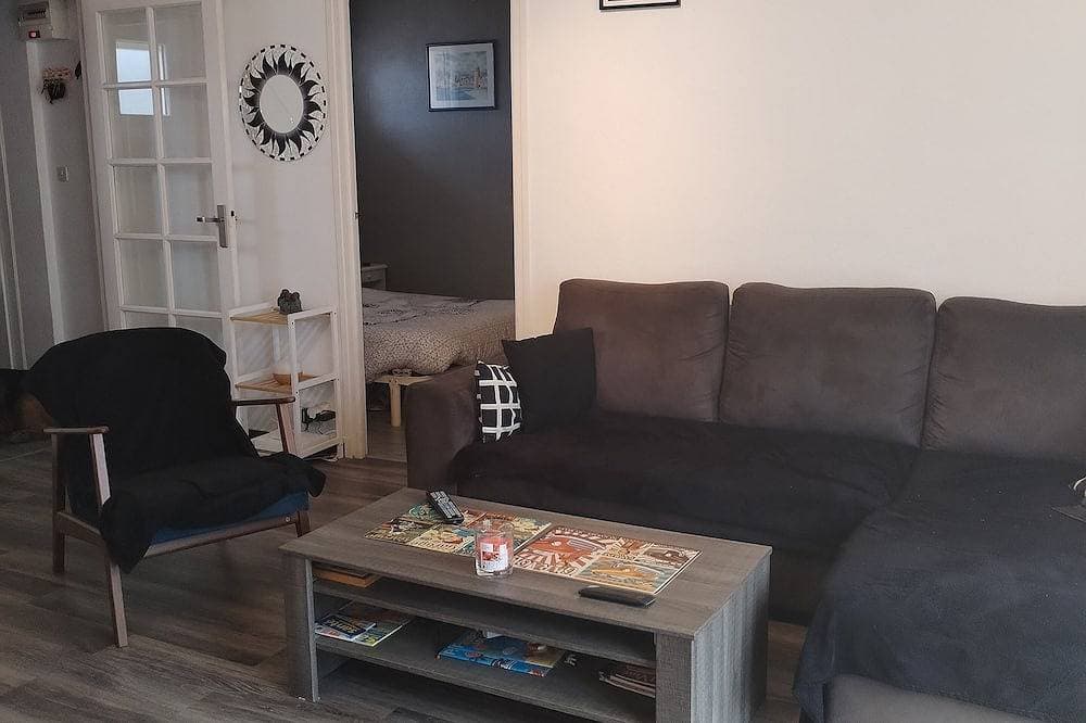Appartement a 100 m de la Plage 1