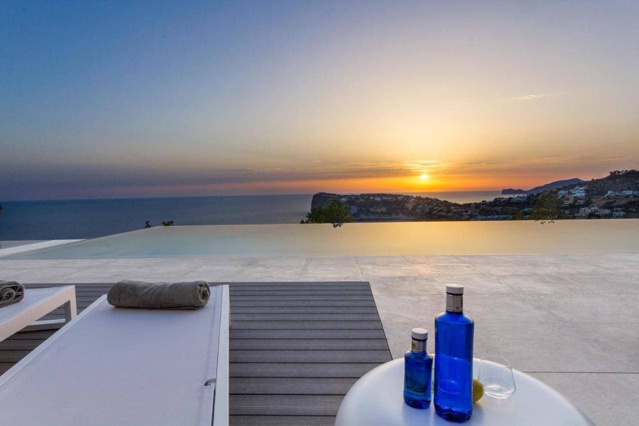 Foto 6 von 41: Luxury 6 Bedroom Villa with Superb Sea Views, Mallorca Villa 1014