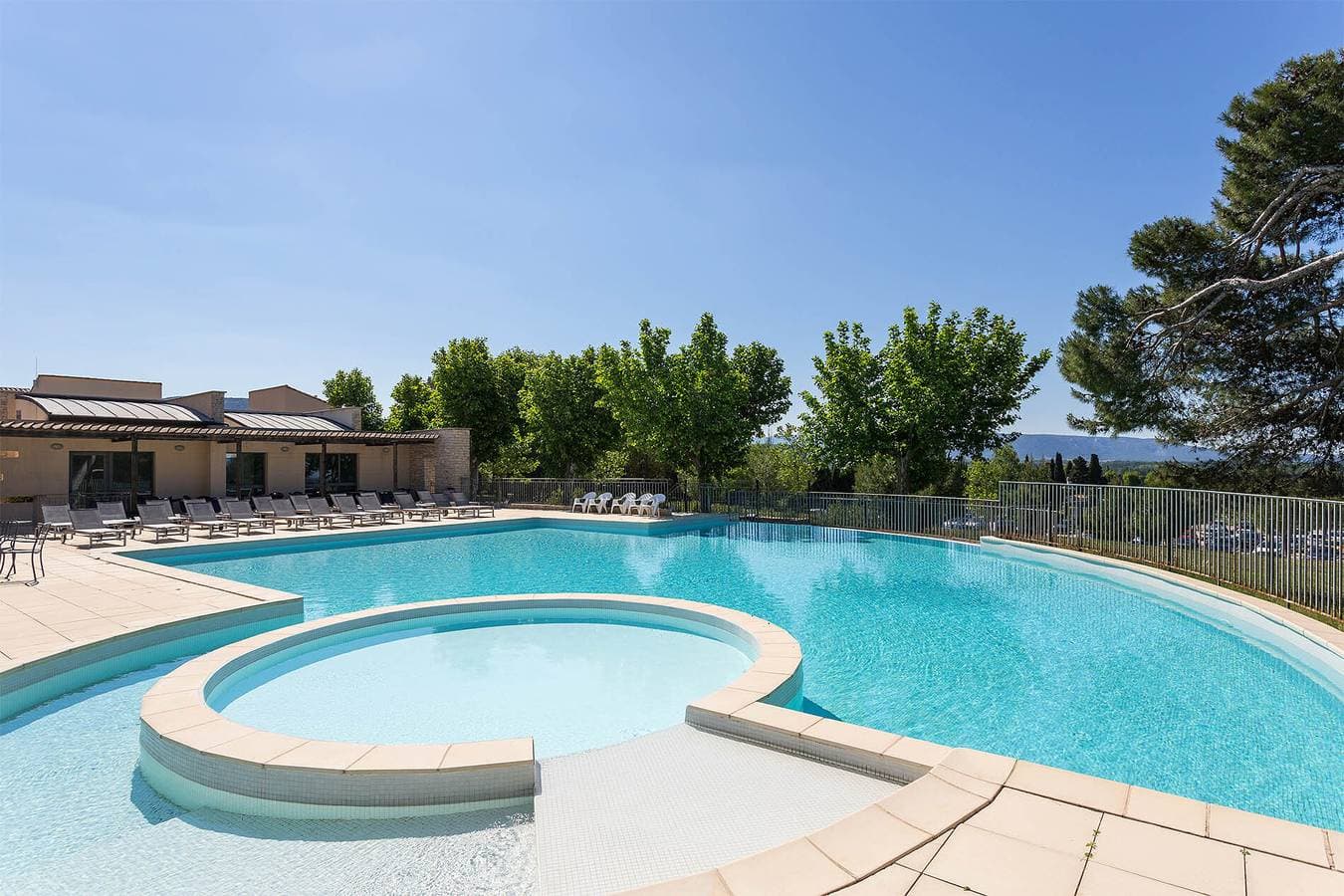  Isle sur la Sorgue 2p 2 1