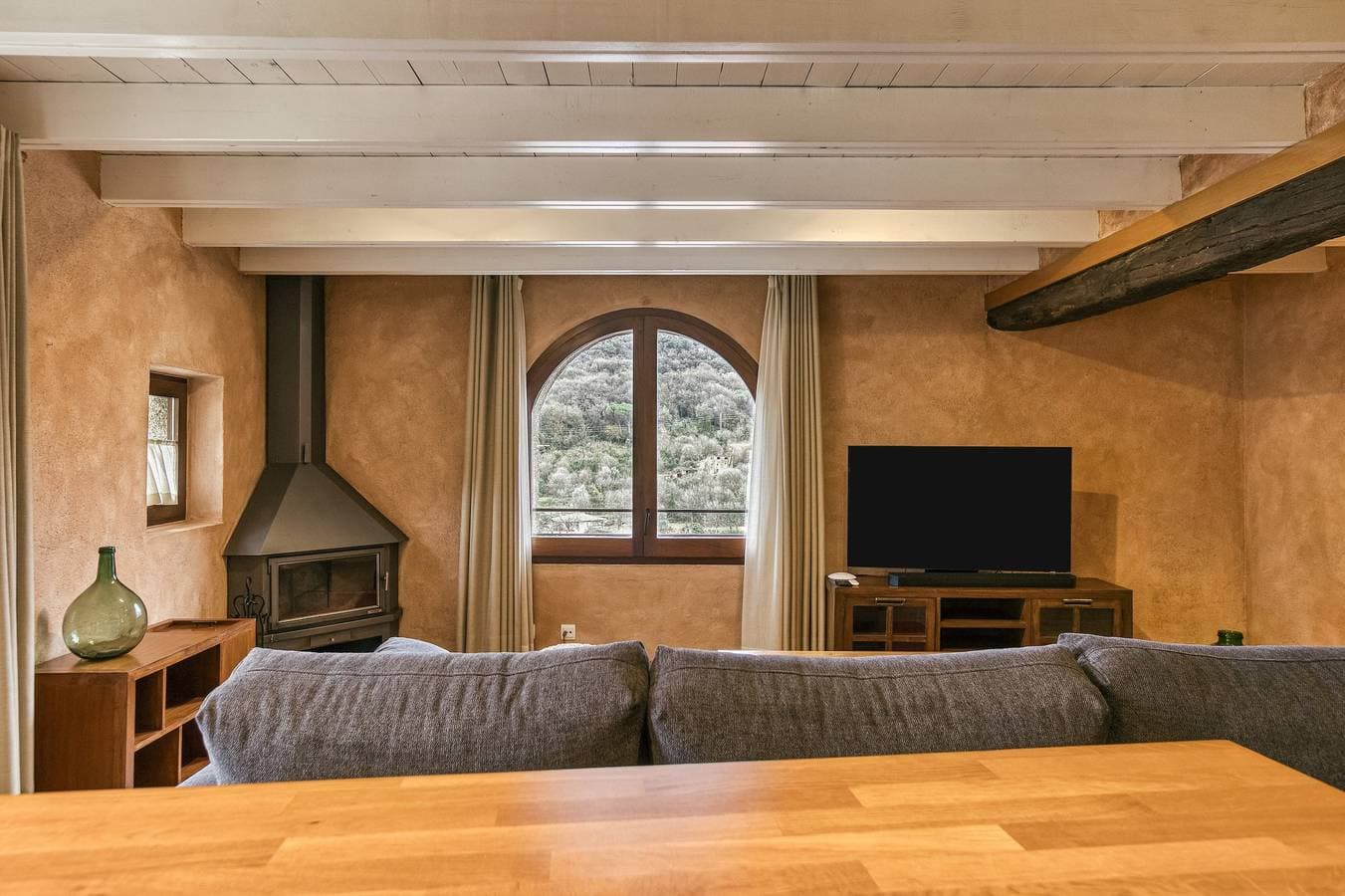 Foto 8 von 36: Ferienwohnung 'Comanegra' mit Bergblick, Wi-Fi und Klimaanlage