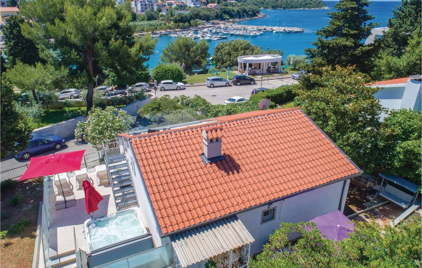 Foto 4 von 38: Gemütliche 1-Zimmer-Wohnung mit Meerblick, WLAN und Terrasse in der Nähe des Strandes Havajka